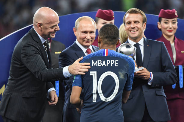 寄予厚望的 寄予厚望的